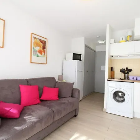 شقة Cosy Avec Terrasse, Clim, Wifi Et Parking, Proche Centre Et - Fr-1-553-197